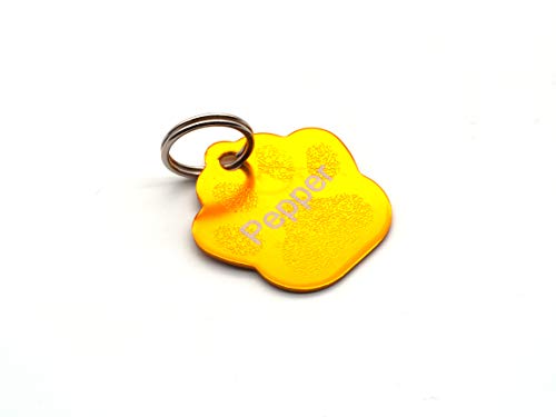 Colgante para perro con diseño de huella de perro, gato, negro, azul, amarillo, rojo, aluminio, grabado en la parte delantera y trasera, incluye llavero (amarillo) Cover