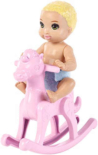 Barbie Skipper Babysitter Inc, Nap 'N' Nurture Kinderzimmer Accessoires, Kinderbetten, Schaukelpferd, Wippe, 3 Puppen, Geschenk für Kinder ab 3 Jahren,GFL38