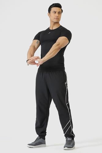 Image of FUAARK Nylon Seamless Compression Half Sleeves Dry Fit T-Shirts for High Performance in Gym