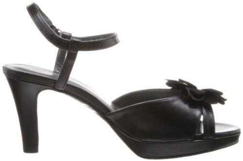 Image of Rose Petals Women's Pretty Platform Pump