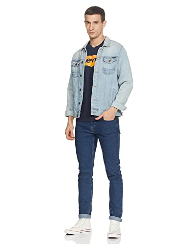 Image of Levi's Men's Regular Fit Graphic T-Shirt