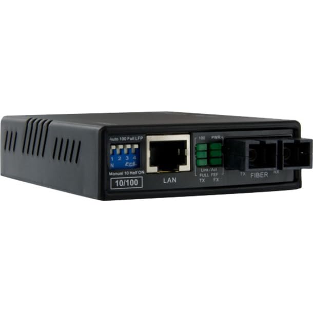 STARTECH.COM MCM110SC2GB 10/100 Ethernet to Multi Mode Fiber Media Converter SC - 2 km, Black - Image 3