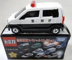トミカ 海外警察車両&トミカくじ教習所車両セット A collection of various police vehicles including undercover