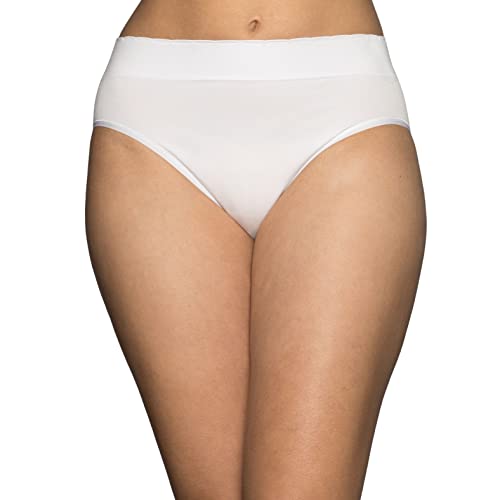 Culotte haute sans couture sous une robe ajustée au bureau