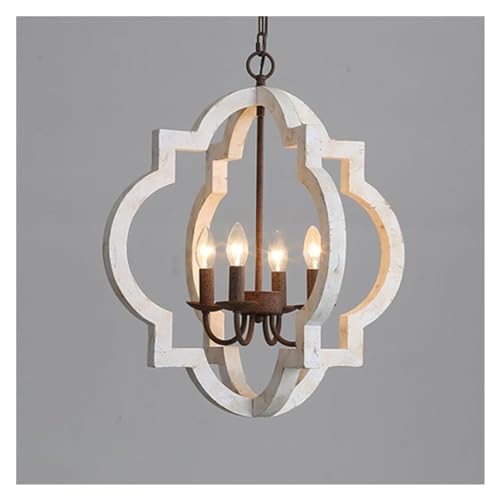 Lustre de ferme à 4 lumières pour illuminer un salon sombre avec style