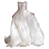 1. Décolleté et épaules : Cette robe de mariée en tulle présente une coupe asymétrique, rehaussée de détails en dentelle, soulignent les épaules et le décolleté, tandis que le motif en dentelle ajoute une touche romantique.