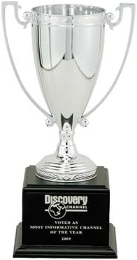 Personalizable Plata trofeo Copa sobre base de color negro, incluye personalización