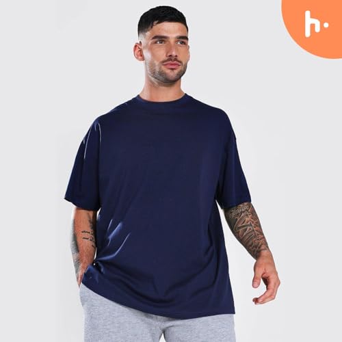 Couverture de Embracing Comfort: The Timeless Appeal of the Blue Oversized T-shirt