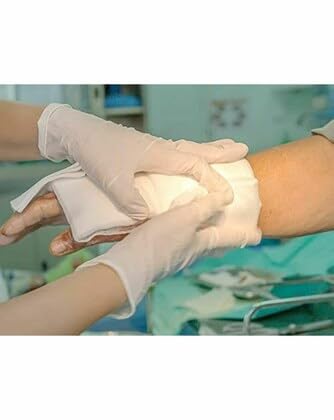 Image of Gauze swabs (Type 13) (7.5cm x 7.5cm x 8ply (Type 13))