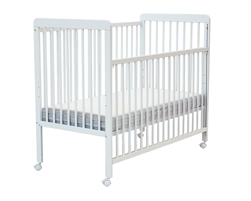 Dotato di 4 ruote piroettanti con freno. Per materasso 60 x 120 cm, altezza massima 12 cm (non fornito)
