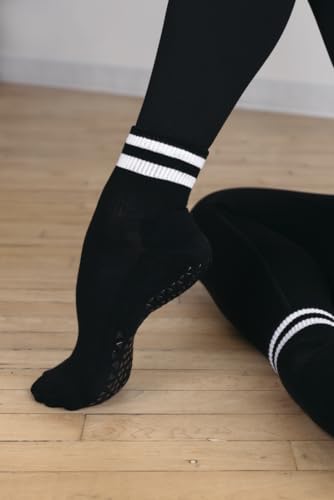 TAVI NOIR Kai Fashion Crew Grip Socks, Small, Ebony3