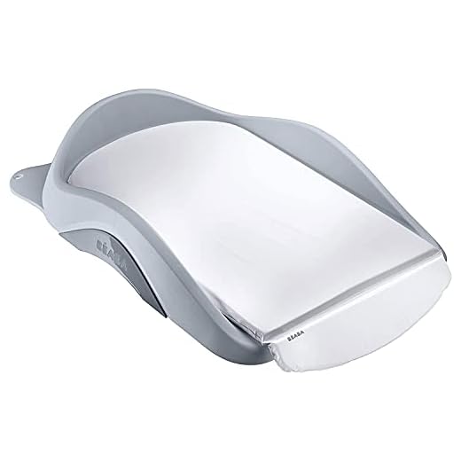 BÉABA Cambiador de Bebé, Colchón Ligero y Compacto para Recién Nacido, Fijación Ajustable, Lavable, Mesitas/Borde alto/Ventosa, Made in France, Gris (Light Mist)
