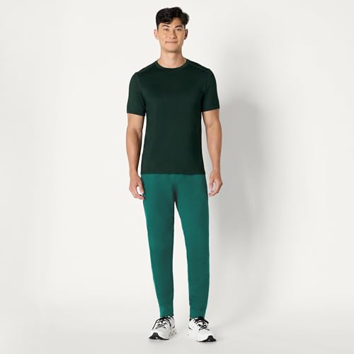 Image of Amazon Essentials Men's Performance Stretch Training Jogger Pant