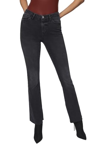 Forever 21 Women's Curvy High-Rise Bootcut Jeans