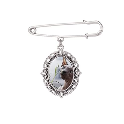 Broche chat gris pour accessoiriser un châle de shooting