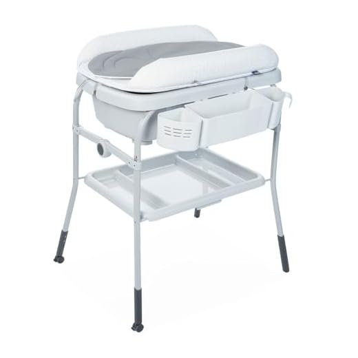 Chicco Cuddle & Bubble Bañera Bebé Ergonómica con Patas y Cambiador con Acolchado y Suave Reductor, Altura Regulable, Cierre Compacto, Organizador, 2 Ruedas, Máx. 11 Kg, Color Gris (Dots), 1 Unidad