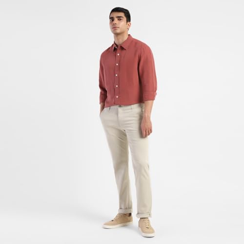 Image of Levi's Men's Solid Slim Fit Trousers