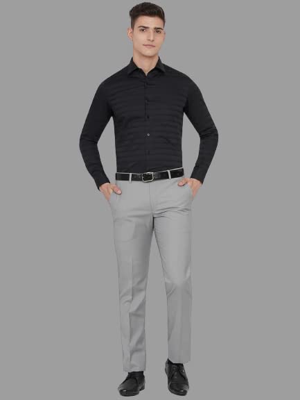 Image of VILLAIN Solid Mid-Rise Stretchable Men's Formal Trousers