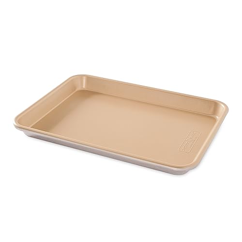 Nordic Ware Naturals Non-Stick Baker's Quarter Sheet, Aluminium Baking Tray, Premium Bakeware To Bake and Reheat Small Meals, Made in the USA, Silver - Image 3