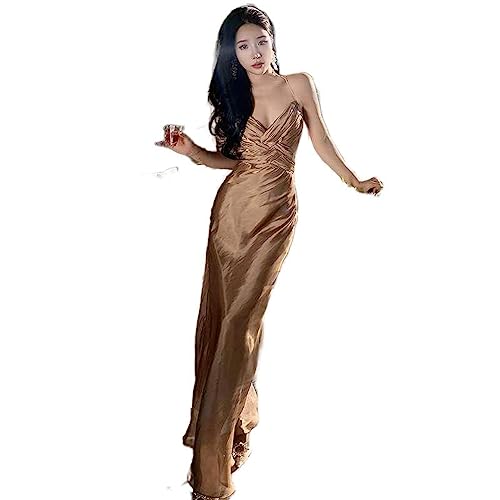 Robe en satin pour femmes chic et dos nu pour soirée d'été