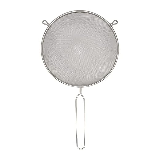 Mimo Style Peneira 24 cm Com Suporte Para Acomodação em Panelas e Travessas, Suporta Altas e Baixas Temperaturas, Material de Inox Resistente e Flexível, Fácil Manuseio, Extremamente Simples de Limpar