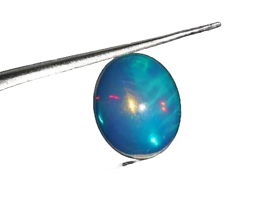 Opale éthiopienne AAA cabochon ovale multi fire pour haute joaillerie