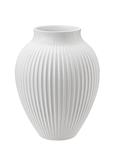 Knabstrup Keramik | Gerillte Vase | Geformt mit Lehm und Leidenschaft | Elegante und Klassische Form seit 1897 | Modern Anmutend | Weiß | 20 cm Cover