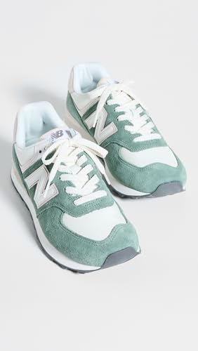 New Balance 574 baskets finitions soignées collection taille 36.5
