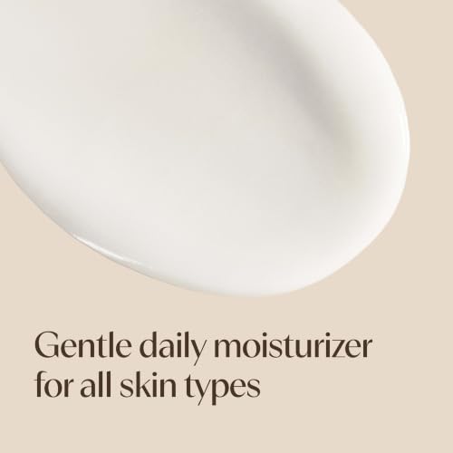 Aveeno Positively Radiant Face Moisturizer with SPF 30 Sunscreen, Hydrating Facial Moisturizer with Soy Extract to Visibly Improve Skin Tone and Texture, Hypoallergenic Formula, Oil-Free, 2.3 Fl Oz - Image 5