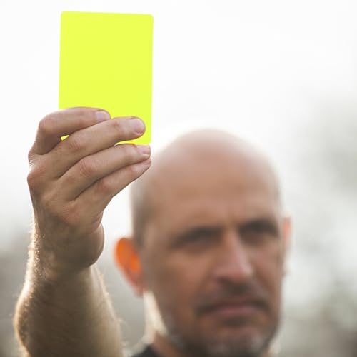 Kit estándar de árbitro con tarjetas y silbato para fútbol miniatura 4
