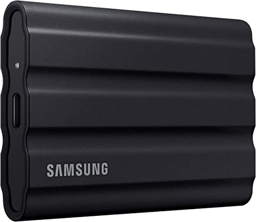 Samsung Portable SSD T7 Shield (MU-PE2T0S/EU), 2 TB, USB 3.2 Gen.2, 1.050 MB/s Lesen, 1.000 MB/s Schreiben, Schwarz + Amazon Basics Festplattentasche, schwarz – Bild 3