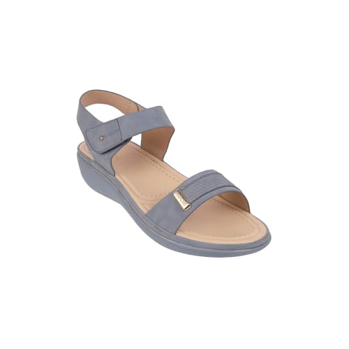 Image of Mochi Women Wedge Heel Sandal