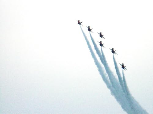 History Galore 24"x36" Canvas, Low level headon pass during NDP 2008 - Gallery Print