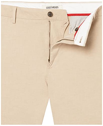 Image of Amazon Essentials Men's Slim-Fit 7 inch Lightweight Comfort Stretch Oxford Shorts with Tapered Leg