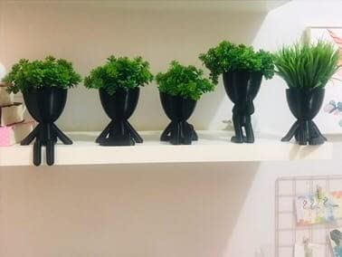 Kit 10 Vasinhos Decorativo Bob cachepot Para plantas Suculentas (5vasos Brnco + 5 Vasos Pr)