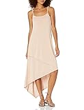 BCBGMAXAZRIA : une marque, une esthétique et une attitude, inspirée des paysages évolutifs de culture, d'art et de design. Nous sommes une sophistication européenne classique avec une touche américaine moderne. Nous sommes très à la mode et un style mondial à portée de main.