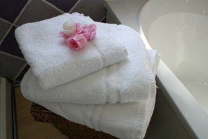 White Hand Towel 600gsm