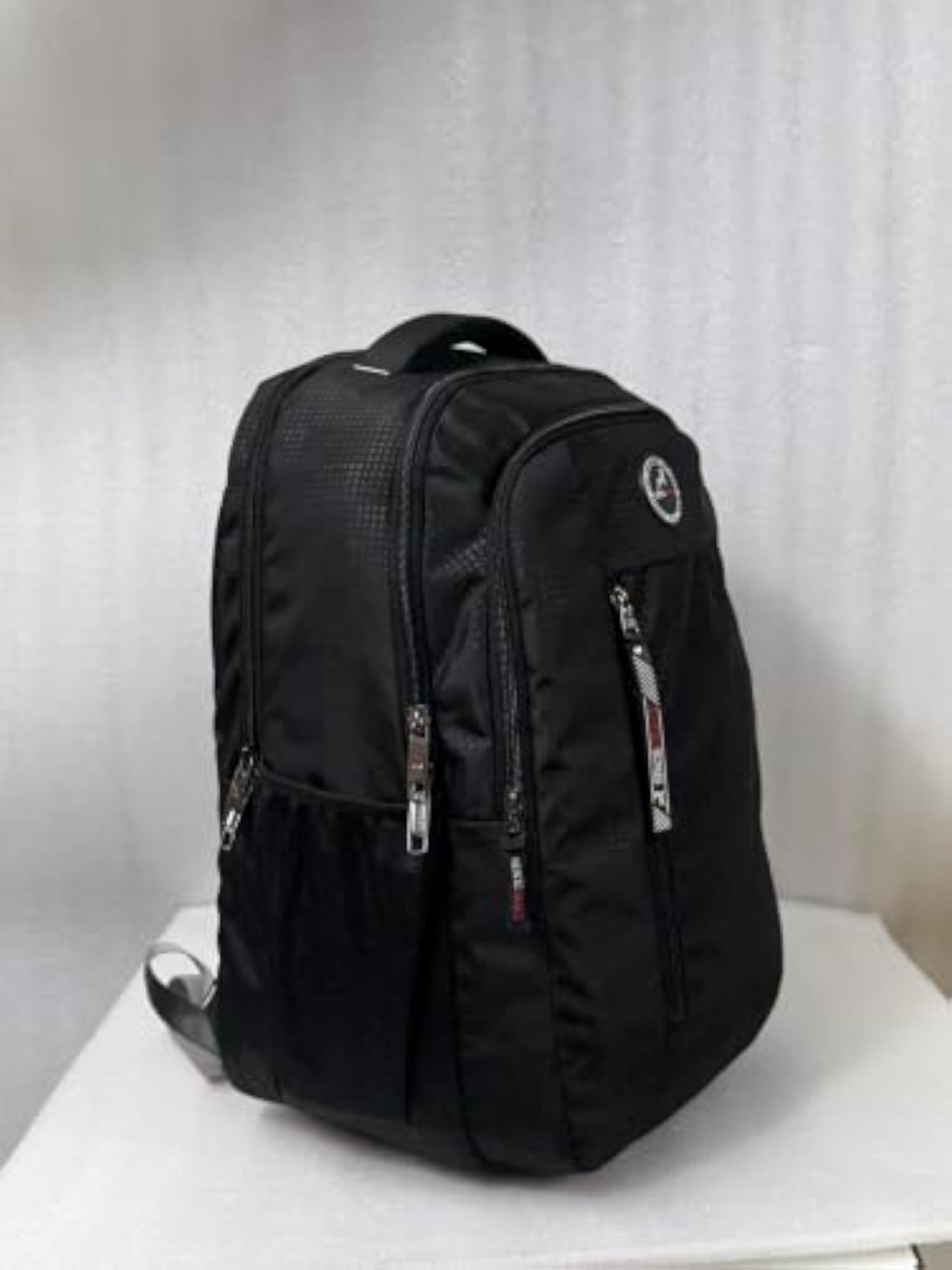 Featherweight Polyester Backpack for Daily Use