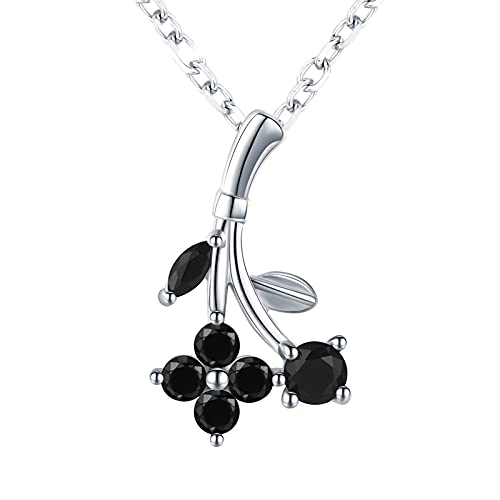 Colliers et pendentifs en fleur : finissez-en avec les bijoux de fiançailles ternes
