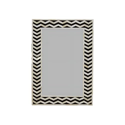 Posh Pollen - Madisyn Chic Black and White Chevron Wall Mirror - Versatile, Elegant Décor for Entryway or Bathroom