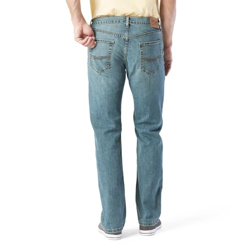 Signature by Levi Strauss & Co. Gold Label Men's Relaxed Fit Flex Jeans