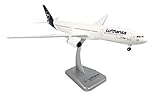 Airbus A330-300 Lufthansa New Livery Scale 1:200 w/G