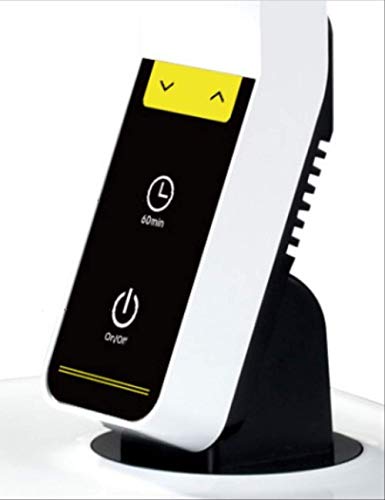 Lampe de table en métal au design minimaliste pour intérieur épuré