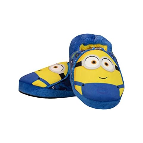 MINIONS Boys Blue Slippers Size 8 Cover