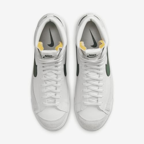 Image of Nike Men's Blazer Mid '77 VNTG Basketball Shoes