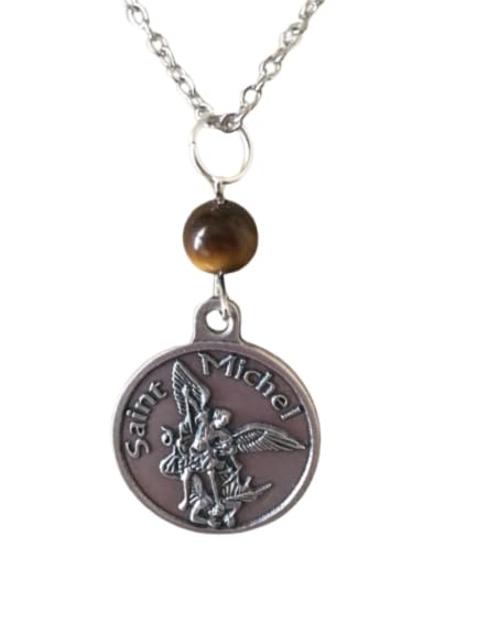 Pendentif Saint Michel en oeil de tigre pour la protection morale
