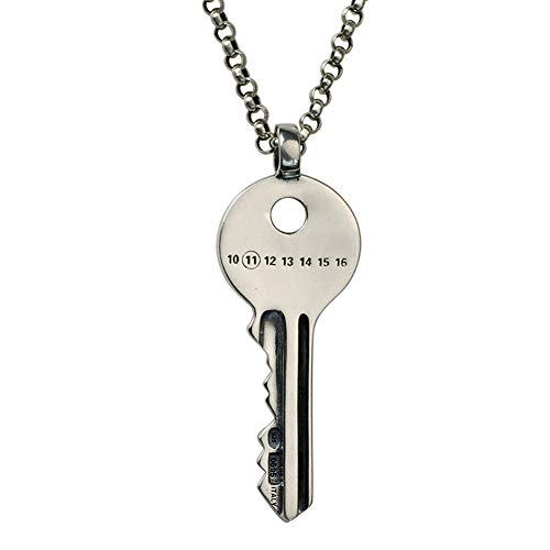 Collier clé Saint Benoît bijou protecteur pour hommes à porter au quotidien