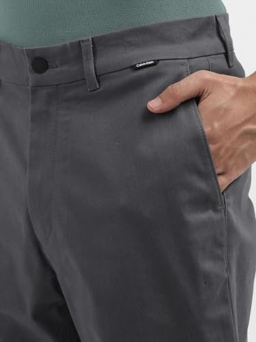 Image of Calvin Klein Jeans Slim Fit Solid Mid Rise Trouser