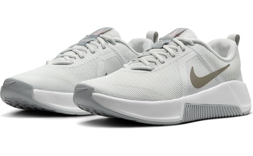 Nike MC Trainer 3 Women's Workout Shoes (FQ1830-002, Photon Dust/White/Light Smoke Grey/Metallic Pewter)2