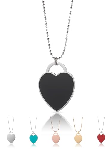 COLLANA CUORE COLORATO: la catena a palline che termina con un ciondolo a forma di cuoricino in vari colori rende questo gioiello un classico sempre alla moda. Il ciondolo smaltato ricorda quasi un lucchetto e dona un tocco di colore al bijoux facendone un esempio perfetto di collana con charm da indossare tutti i giorni. Ideale da regalare in tantissime occasioni, dall'anniversario a San Valentino ma anche per la festa della mamma.